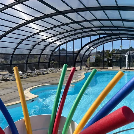 Mobil-home Confort 2 Chambres, Piscine Chauffée, 200 M De La Plage, Parking Et Wi-fi Inclus - Fr-1-361a-77